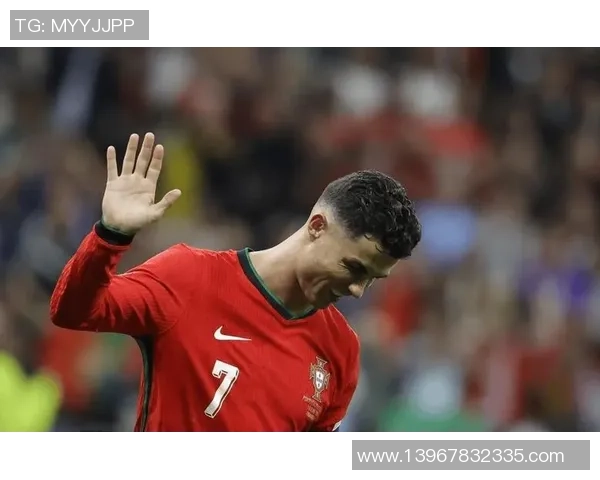 多胡子的足球明星如何在绿茵场上展现独特魅力与风采